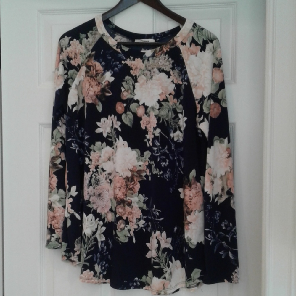 Elites tunic  navy and pink floral med